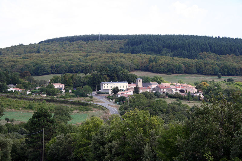 Vue du Bourg de la commune de Pardailhan