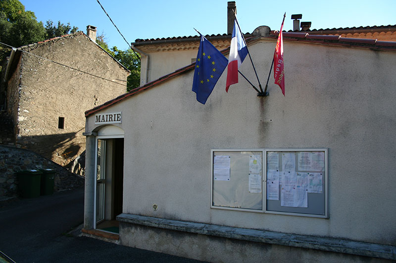 Vue de la Mairie de Boisset
